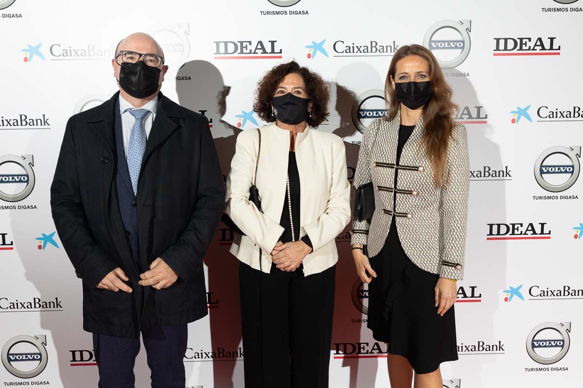 Homenajeados, autoridades e invitados en la gala de entrega de los Premios Ideales 2021.