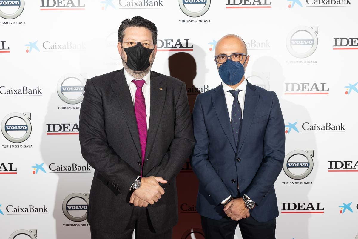 Homenajeados, autoridades e invitados en la gala de entrega de los Premios Ideales 2021.