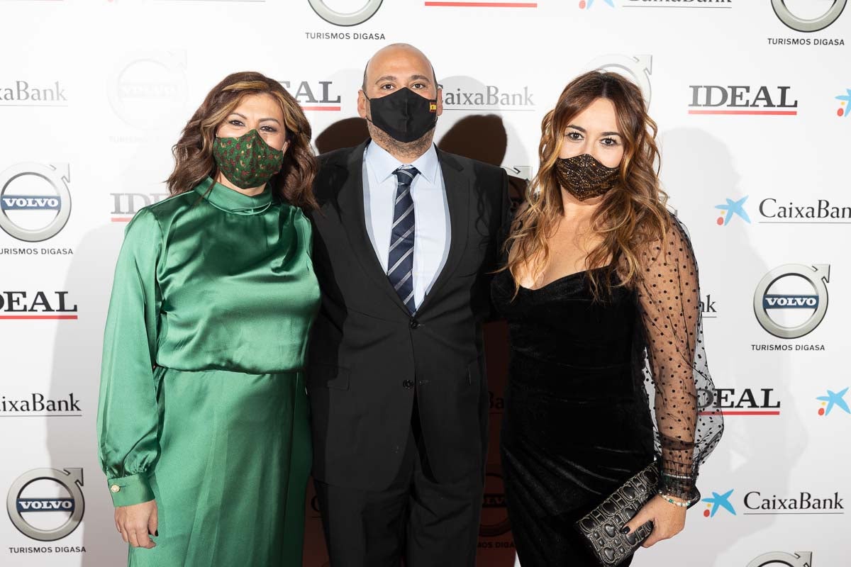 Homenajeados, autoridades e invitados en la gala de entrega de los Premios Ideales 2021.