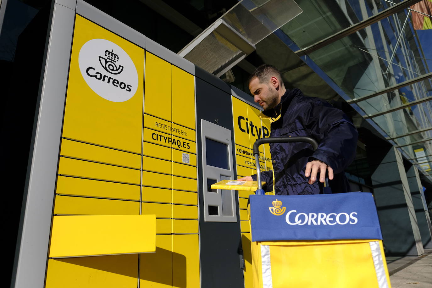 Correos convoca la mayor oferta pública de empleo en décadas