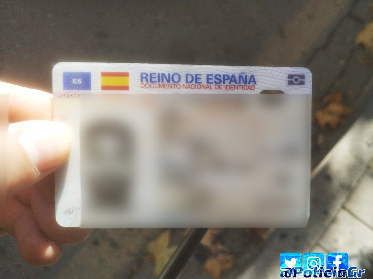 El documento de identidad del conductor.