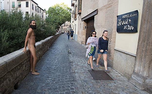 'El hombre desnudo' ingresa en la cárcel de Granada
