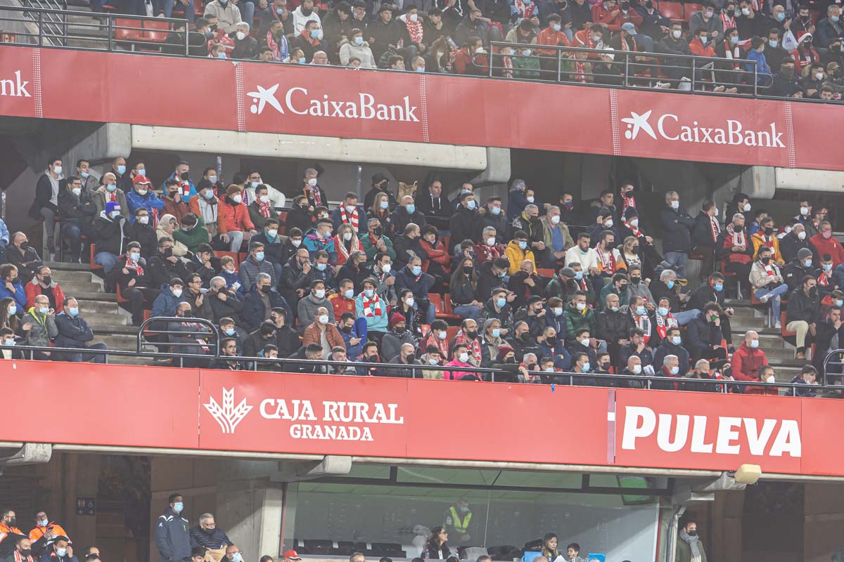 Fotos: Encuéntrate en la grada del Granada-Atlético de Madrid