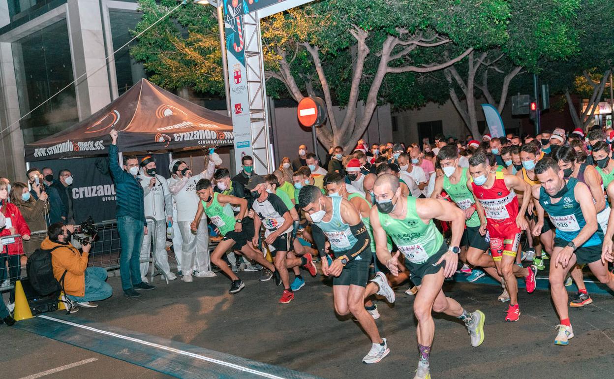 Ambiente festivo en la San Silvestre.