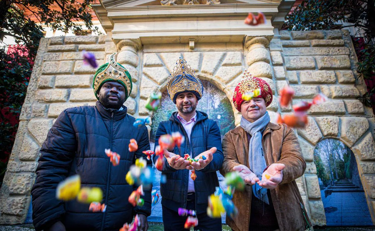 Cabalgata de Reyes: Un sanitario, un frutero y un cuidador, representantes  de los Reyes Magos en Granada | Ideal