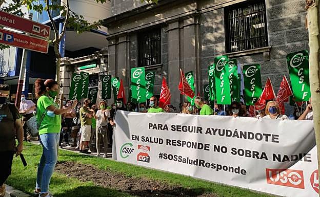 «El nivel de llamadas es agobiante y el estrés horrible»