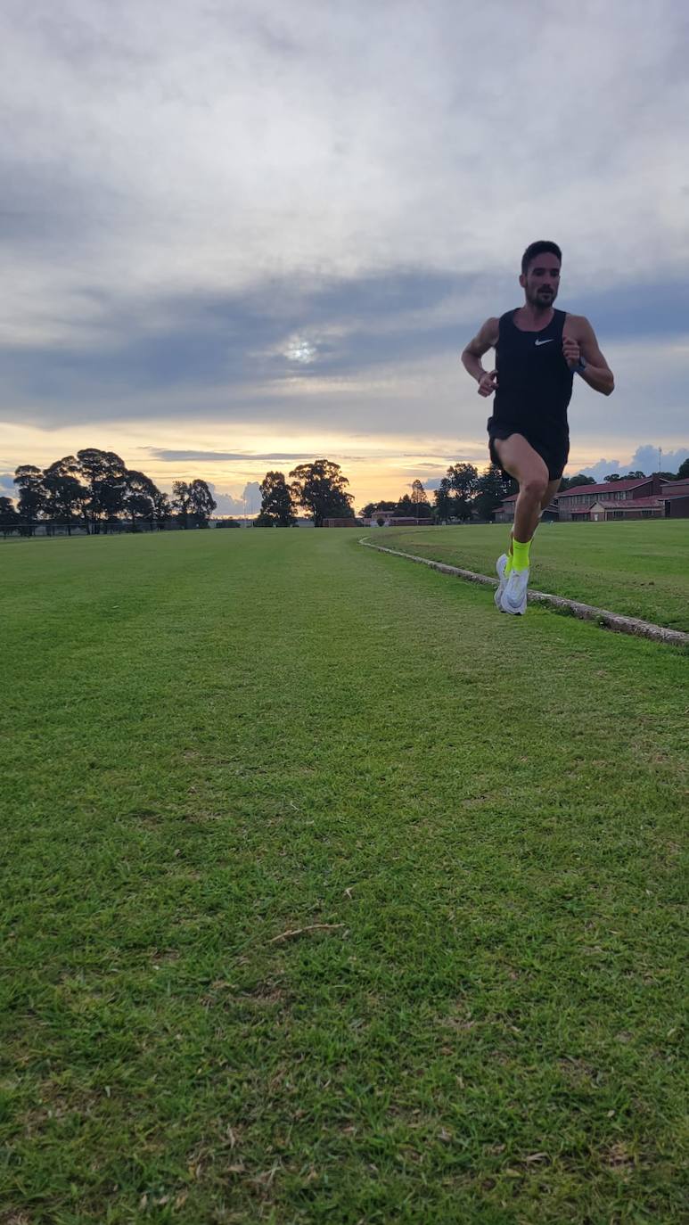 Ignacio Fontes corretea en Dullstroom. 