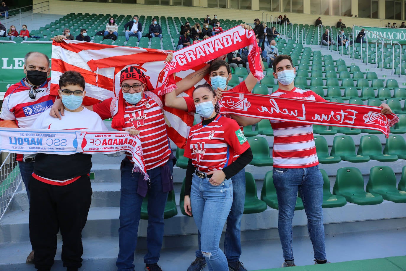 Las imágenes del partido entyre Elche y Granada