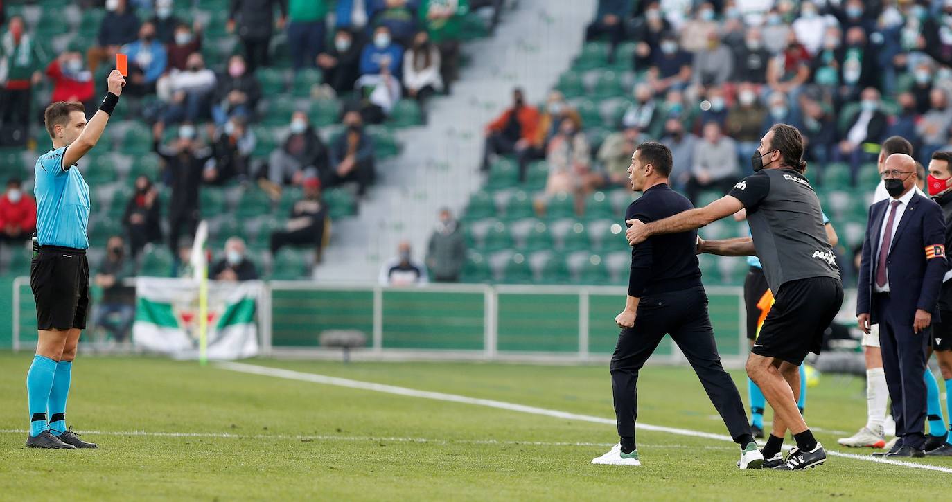 Las imágenes del partido entyre Elche y Granada