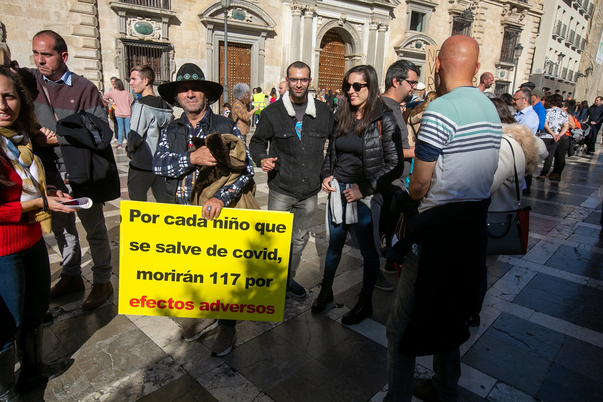 300 personas han protestado por la implantación del pasaporte covid