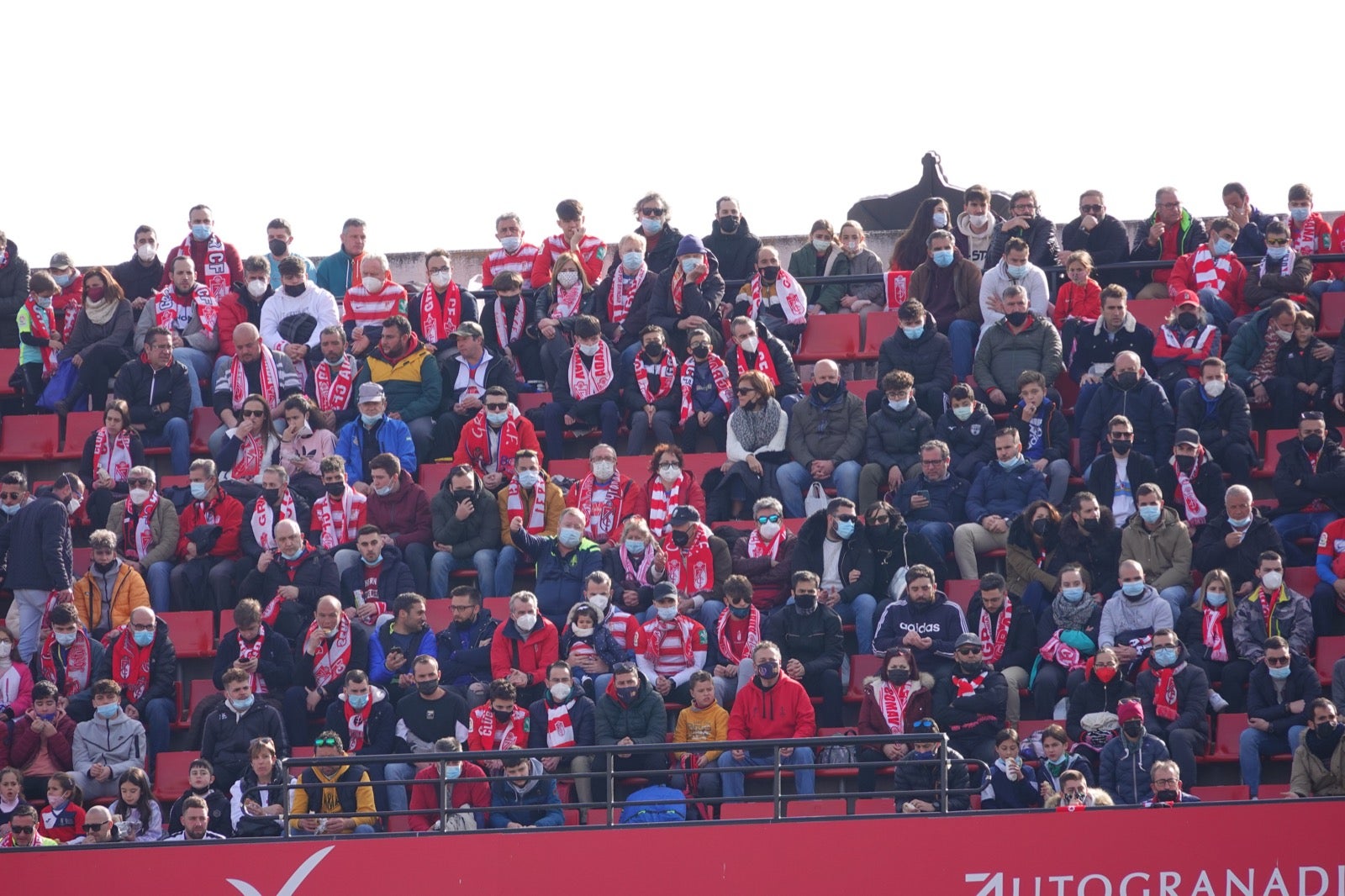 ¿Has estado en el partido entre Granada y Osasuna? Aquí puedes verte en tu localidad