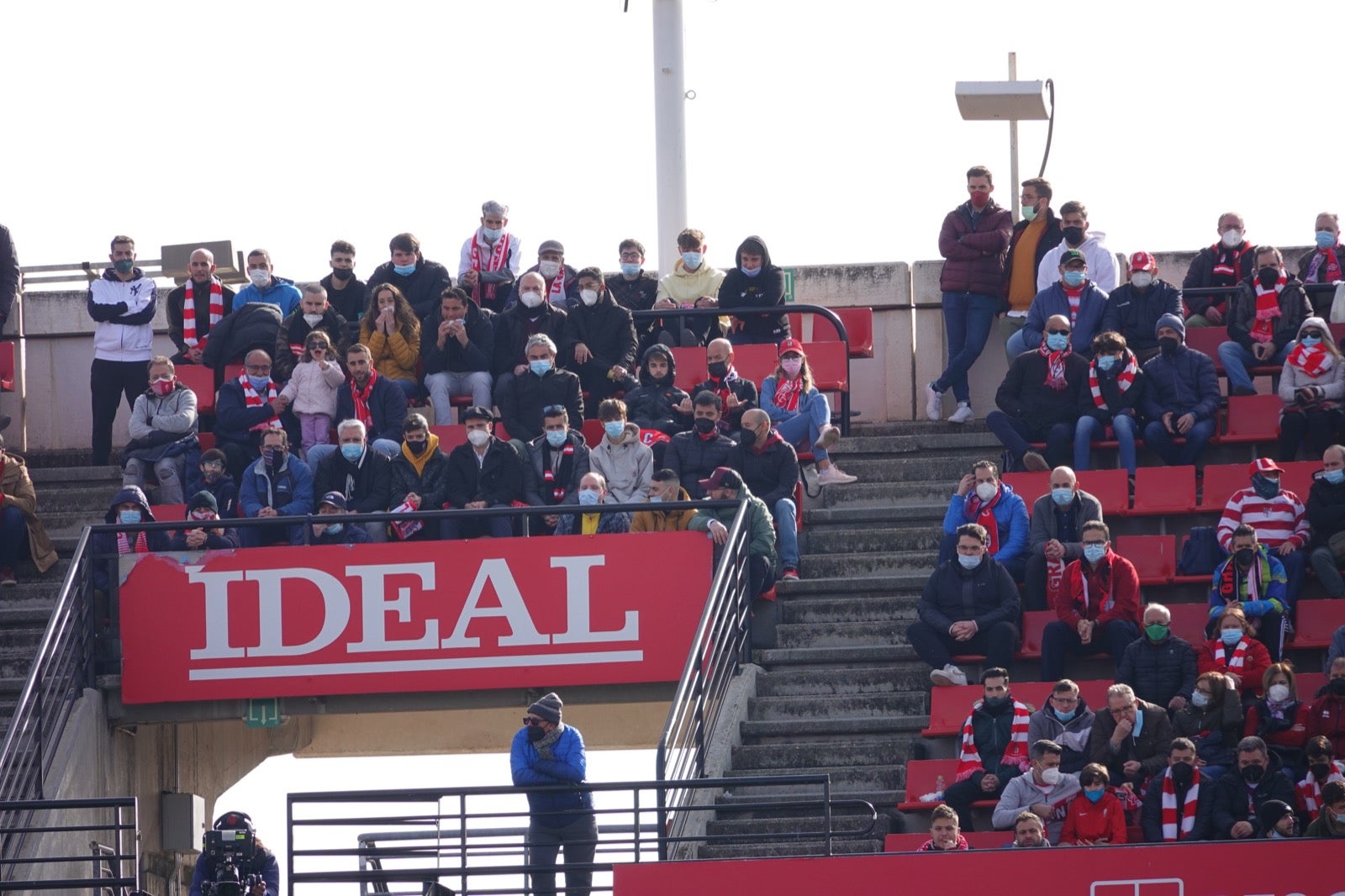 ¿Has estado en el partido entre Granada y Osasuna? Aquí puedes verte en tu localidad
