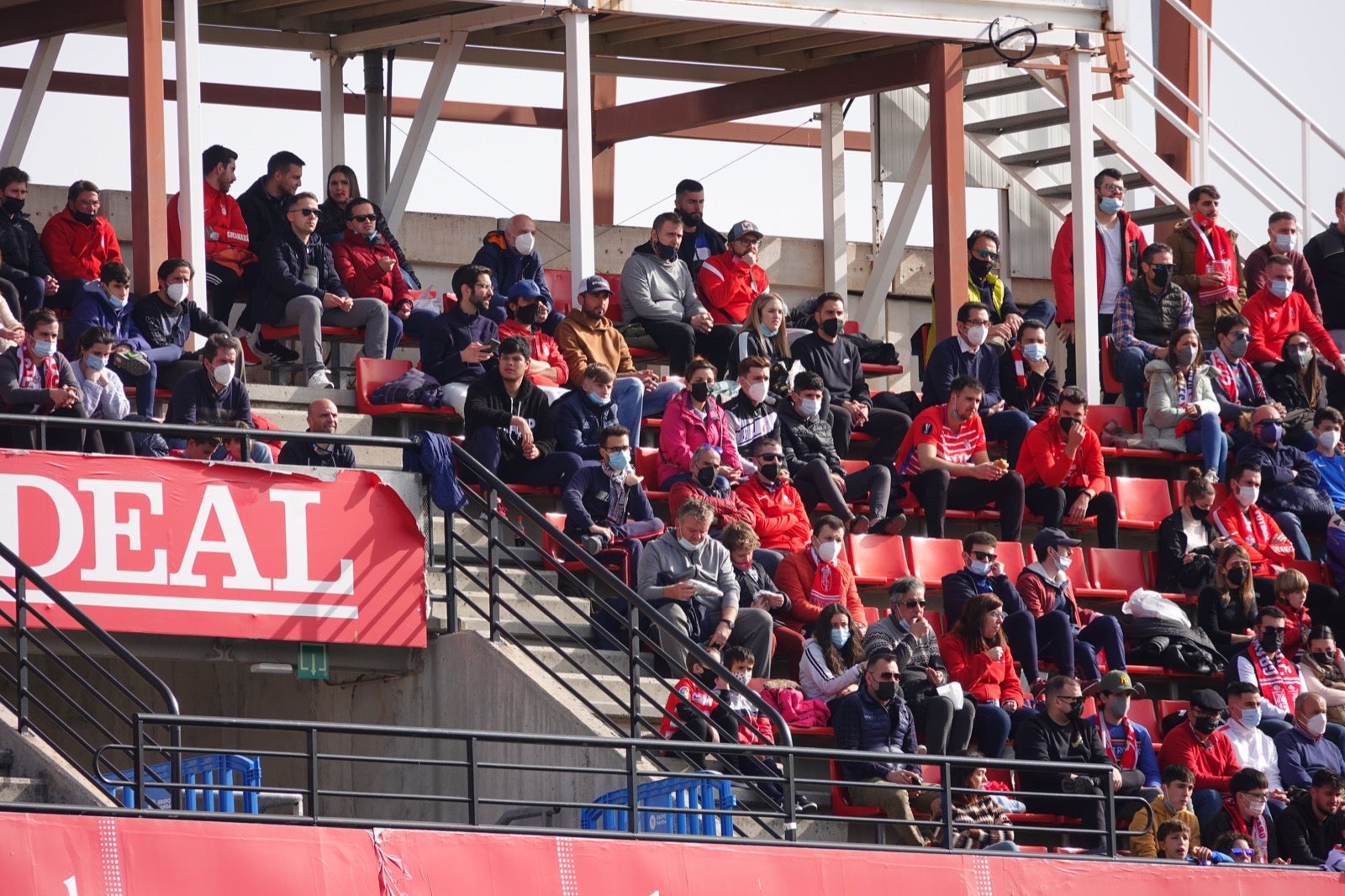 ¿Has estado en el partido entre Granada y Osasuna? Aquí puedes verte en tu localidad