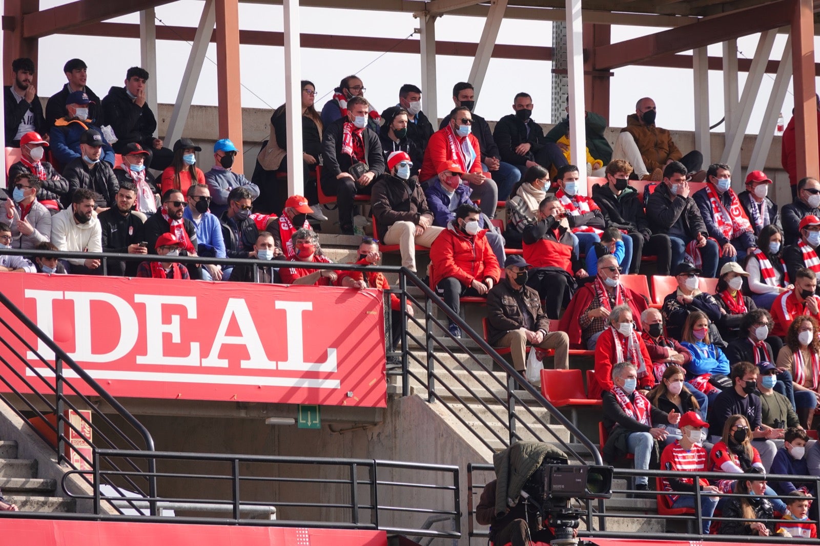 ¿Has estado en el partido entre Granada y Osasuna? Aquí puedes verte en tu localidad