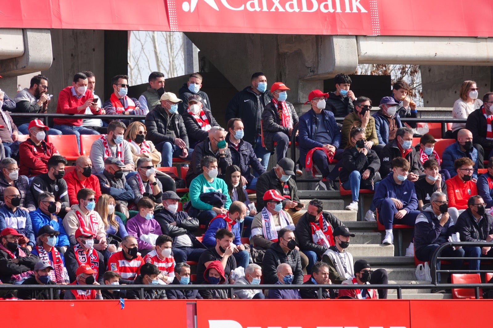 ¿Has estado en el partido entre Granada y Osasuna? Aquí puedes verte en tu localidad