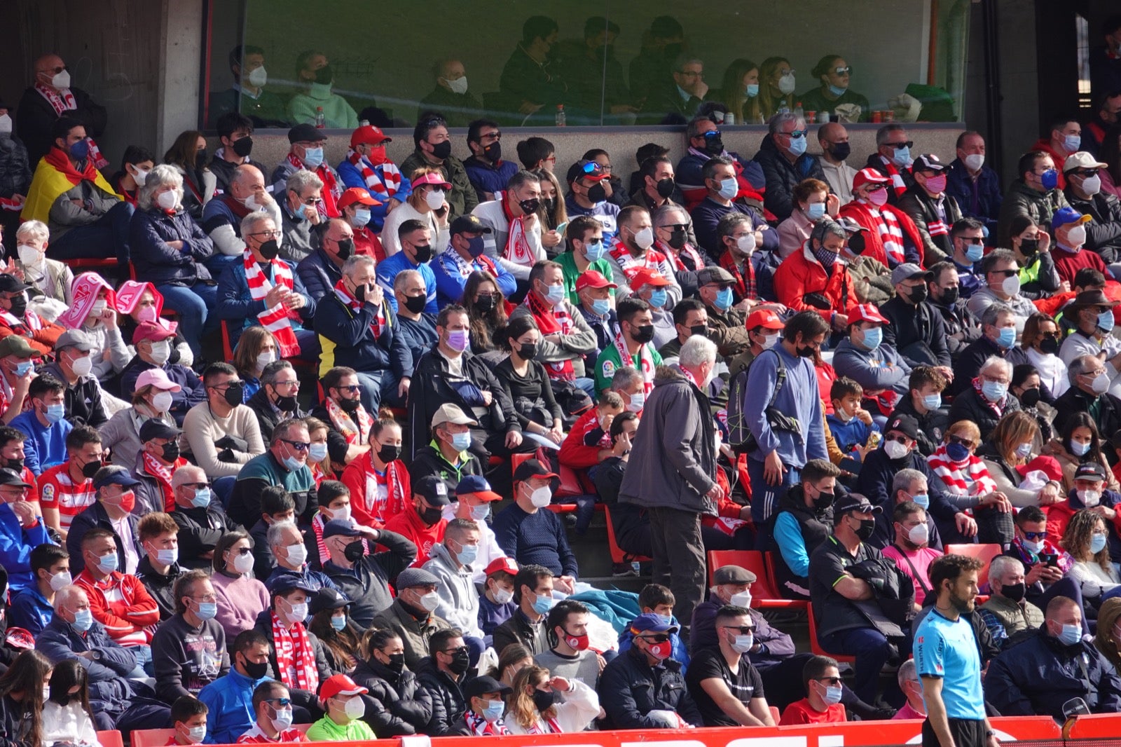 ¿Has estado en el partido entre Granada y Osasuna? Aquí puedes verte en tu localidad