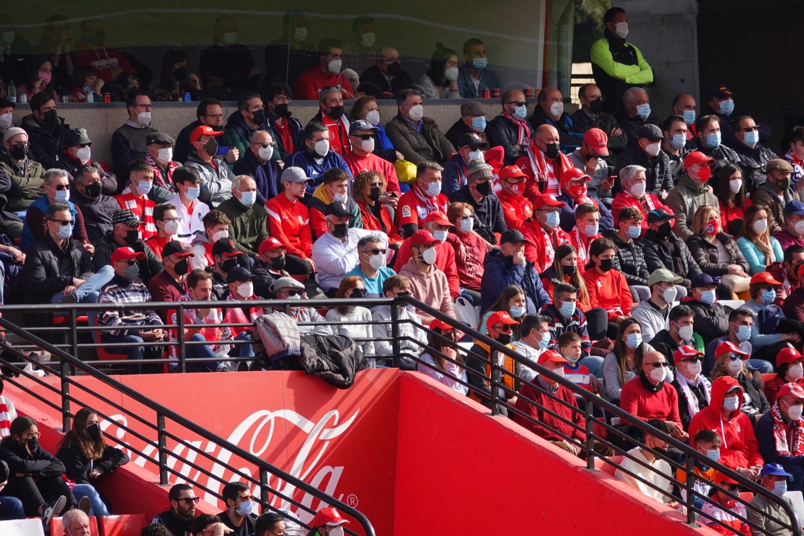 ¿Has estado en el partido entre Granada y Osasuna? Aquí puedes verte en tu localidad