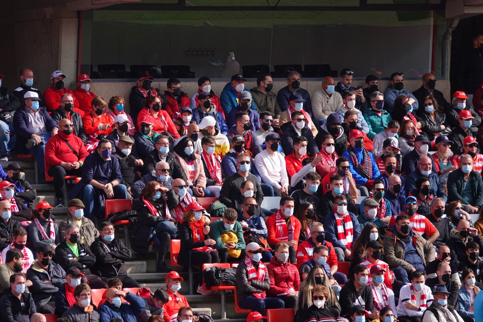 ¿Has estado en el partido entre Granada y Osasuna? Aquí puedes verte en tu localidad