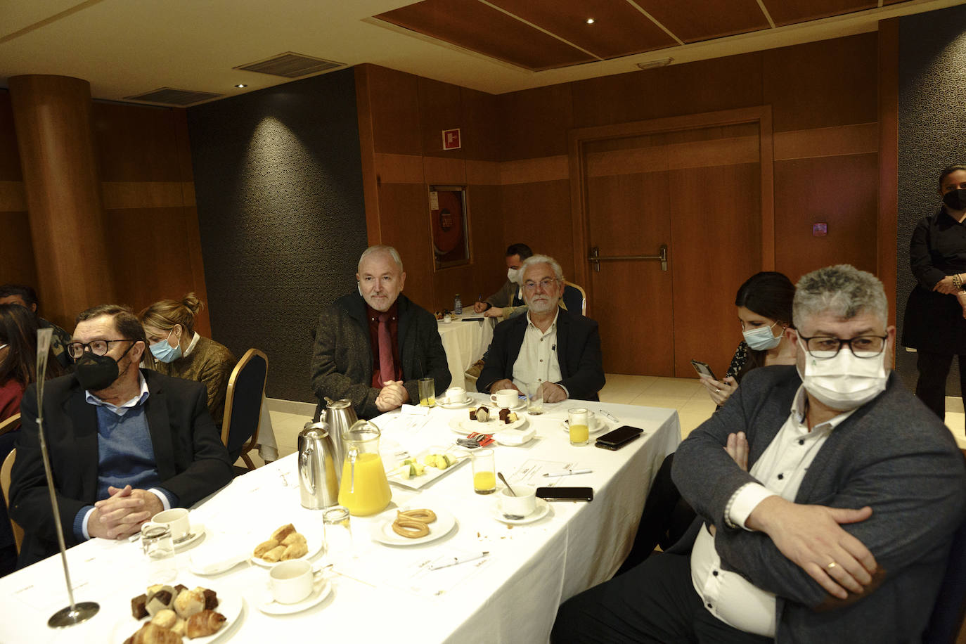 Fotos: Así ha sido el Desayuno IDEAL con el consejero de Salud, Jesús Aguirre