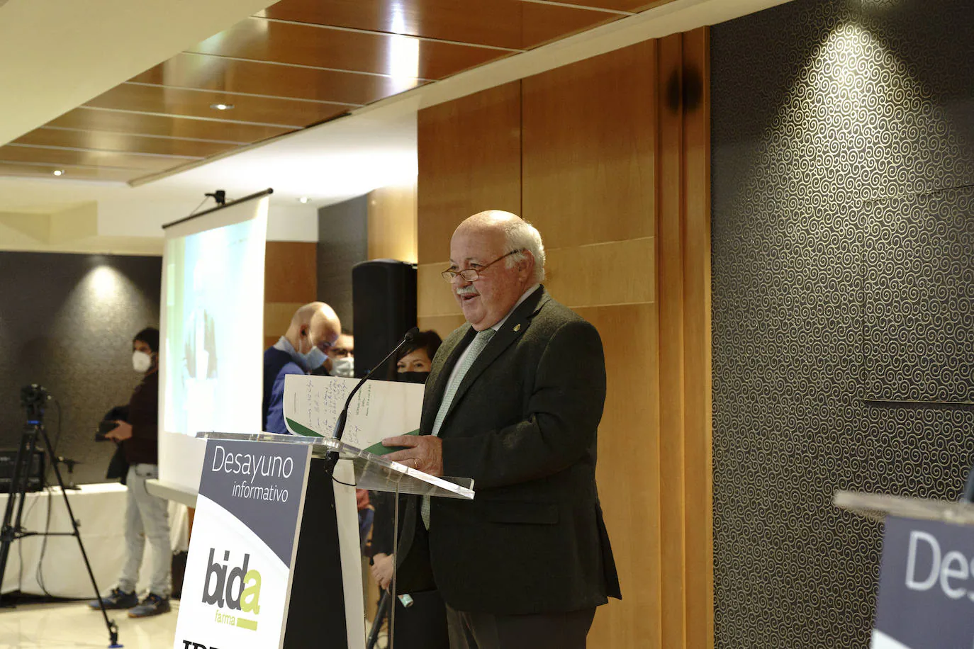 Fotos: Así ha sido el Desayuno IDEAL con el consejero de Salud, Jesús Aguirre