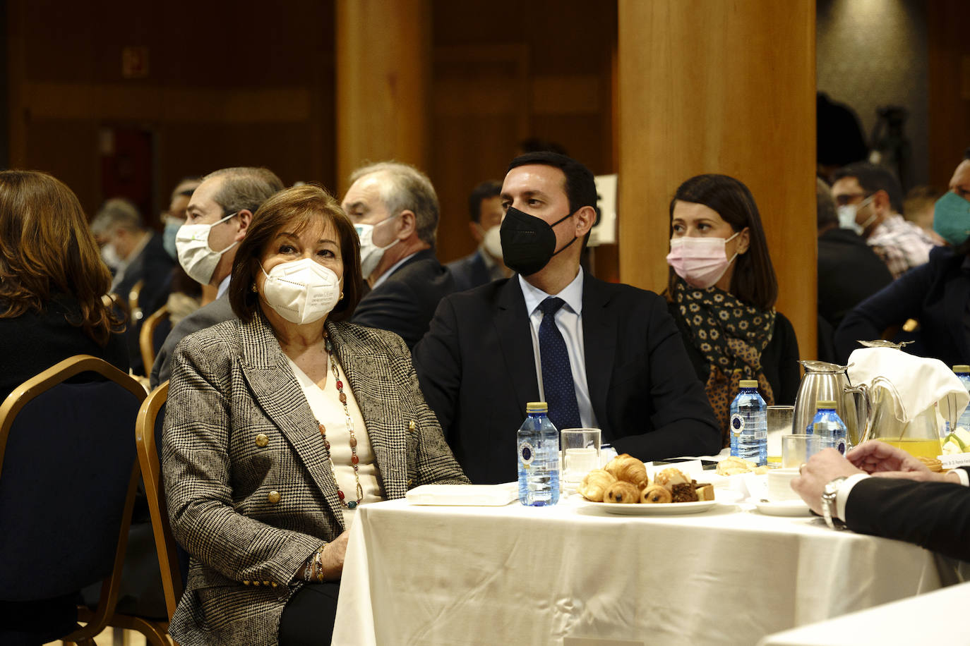 Fotos: Así ha sido el Desayuno IDEAL con el consejero de Salud, Jesús Aguirre