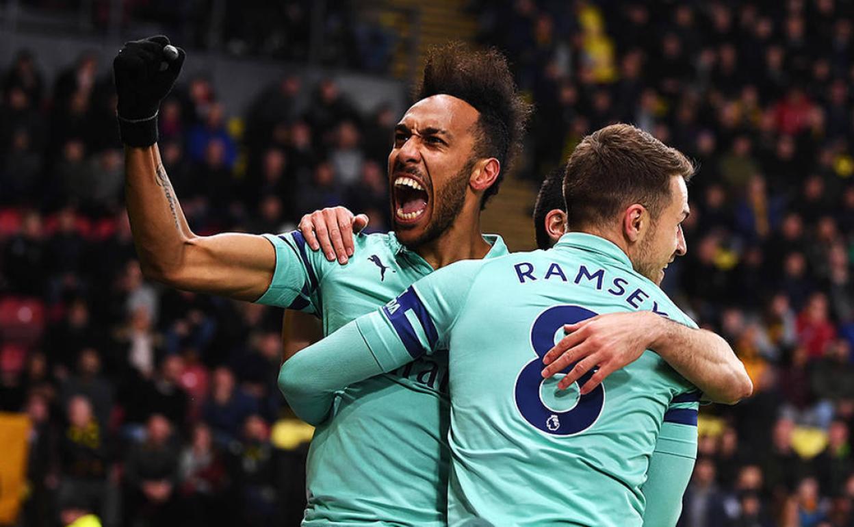 Aubameyang celebra uno de sus muchos goles en el Arsenal. 