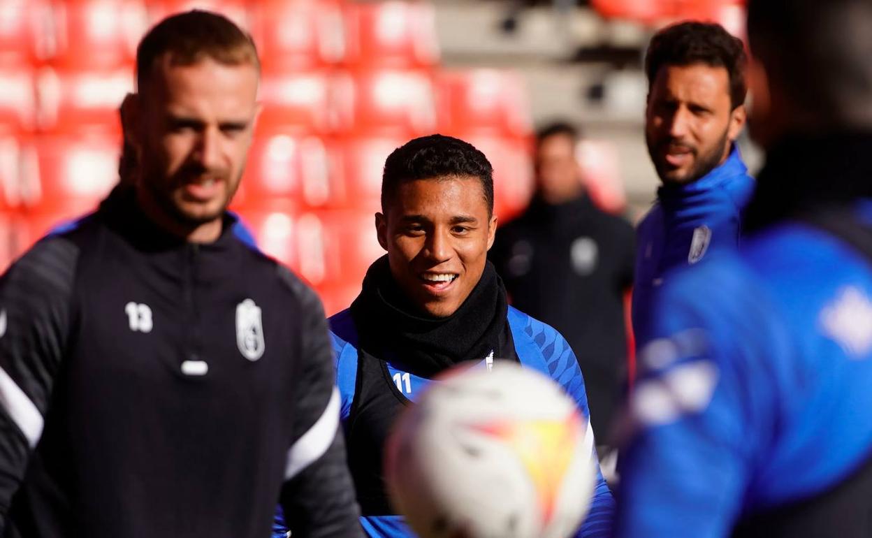 Machís sonríe durante uno de sus últimos entrenos en Granada. 