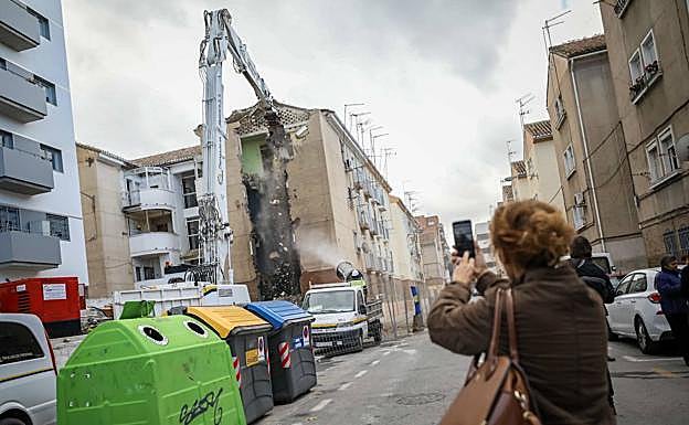 Esta casa es una ruina: venden un piso en Granada que sabían que iba a ser demolido