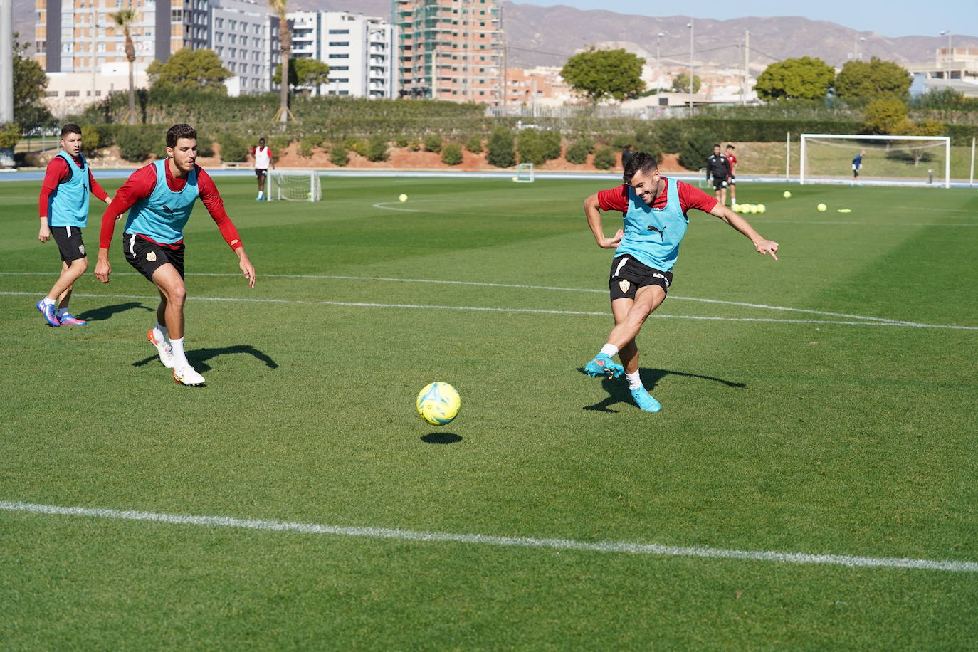 Momento del entrenamiento de la UD Almería.