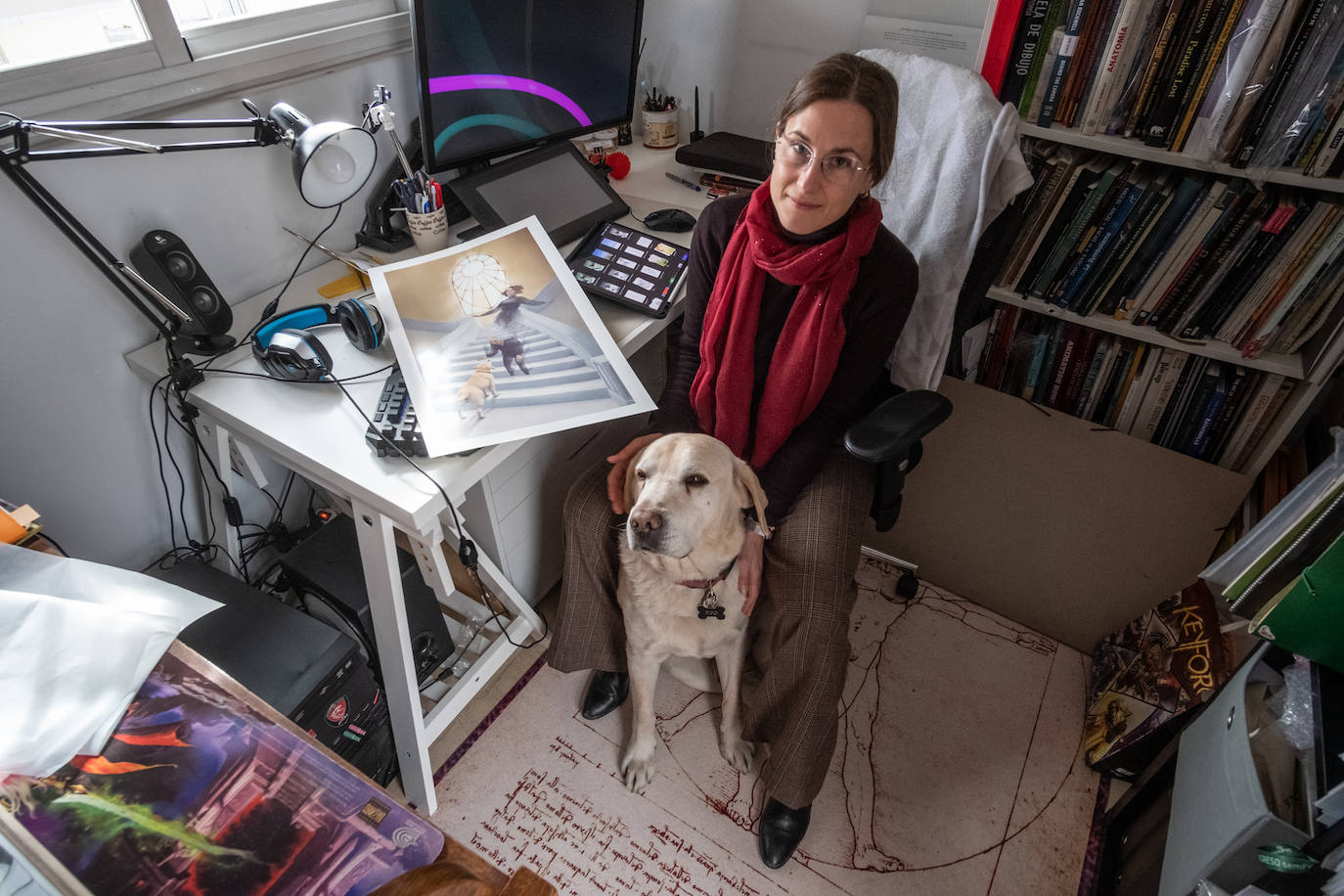 Natalia Salvador y Pipo, en el estudio de casa, donde trabajan a diario. 