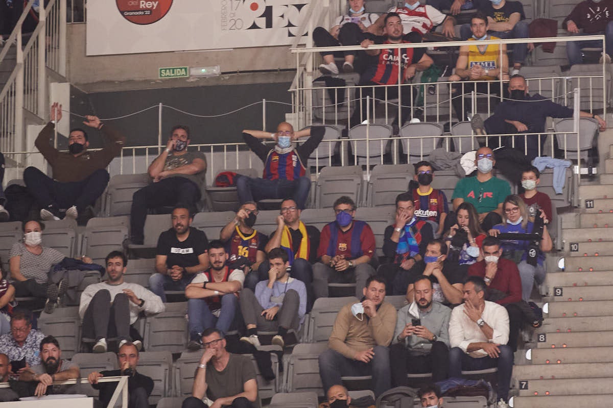 Las imágenes de las gradas del Palacio de los Deportes de Granada en el último encuentro de cuartos de final