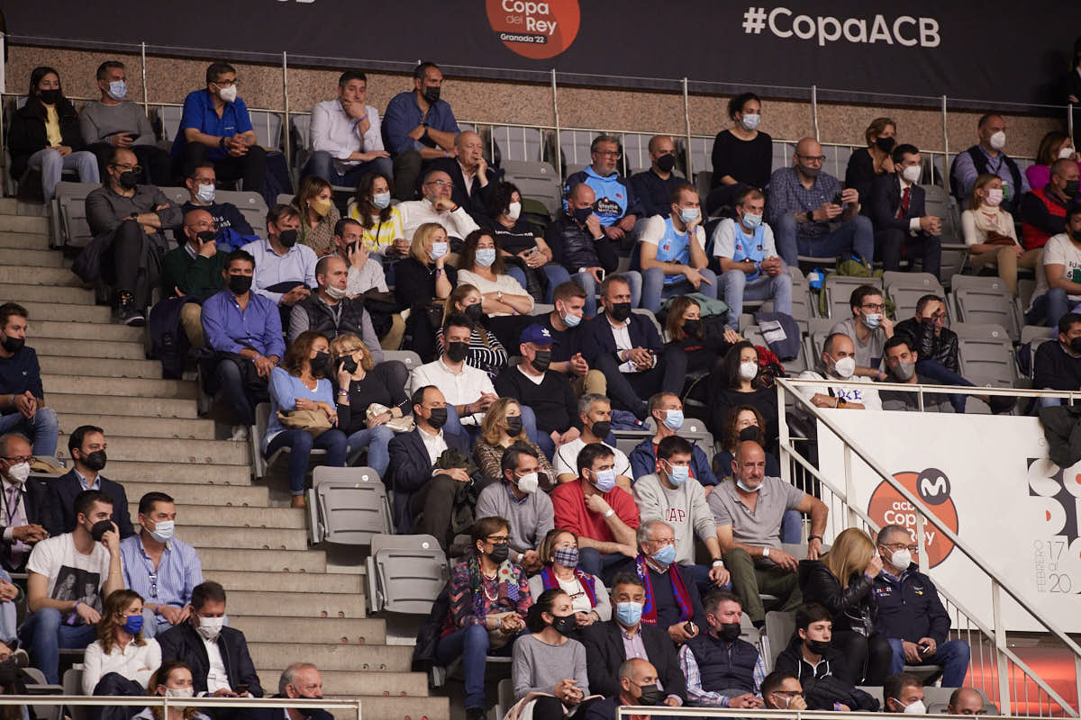 Las imágenes de las gradas del Palacio de los Deportes de Granada en el último encuentro de cuartos de final