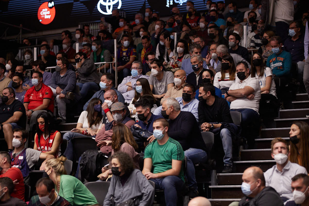 Las imágenes de las gradas del Palacio de los Deportes de Granada en el último encuentro de cuartos de final