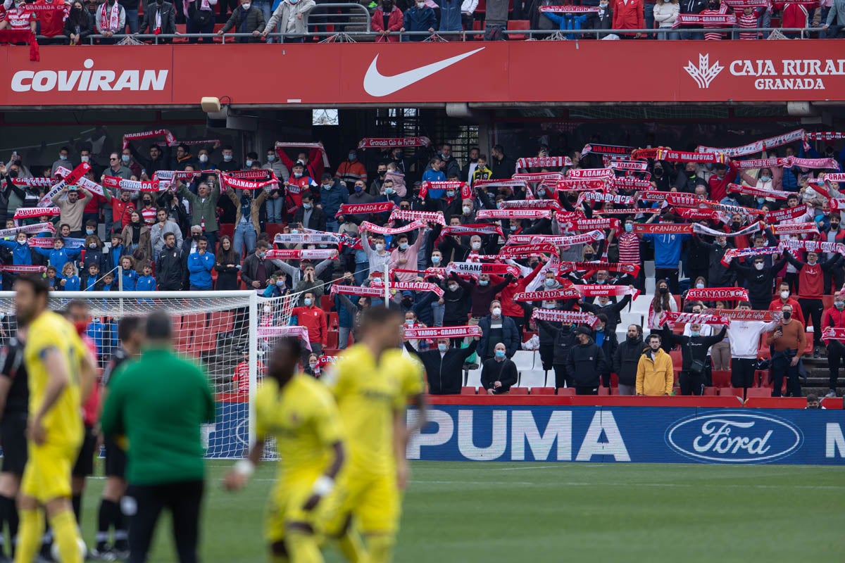 Fotos: Encuéntrate en la grada de Los Cármenes en el Granada-Villarreal