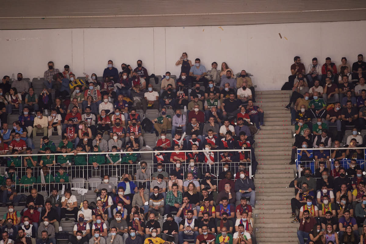 ¿Has estado viendo in situ el gran clásico del basket en Granada? Aquí puedes verte en tu localidad