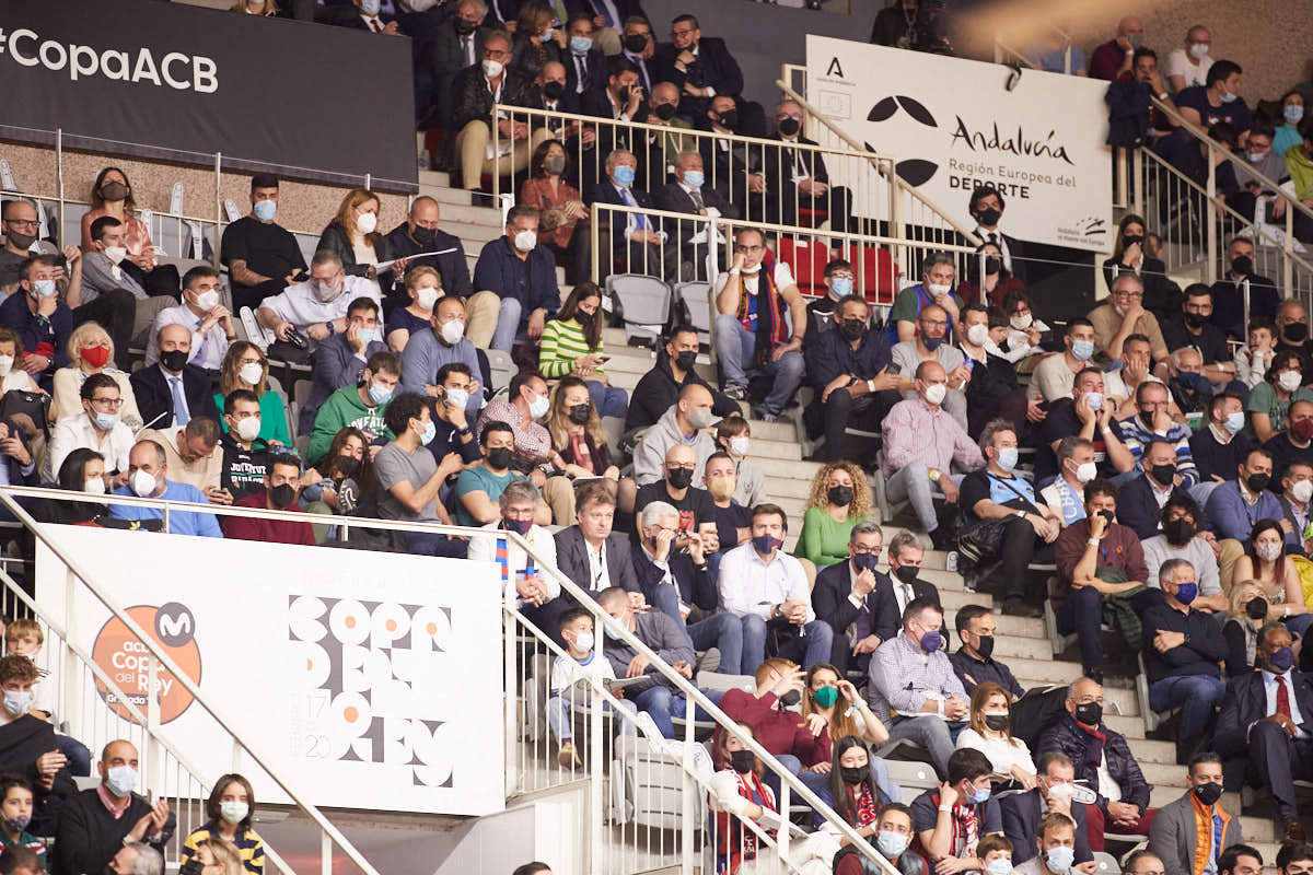 ¿Has estado viendo in situ el gran clásico del basket en Granada? Aquí puedes verte en tu localidad