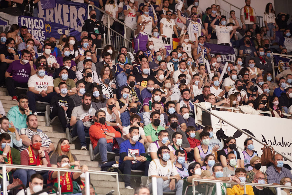 ¿Has estado viendo in situ el gran clásico del basket en Granada? Aquí puedes verte en tu localidad