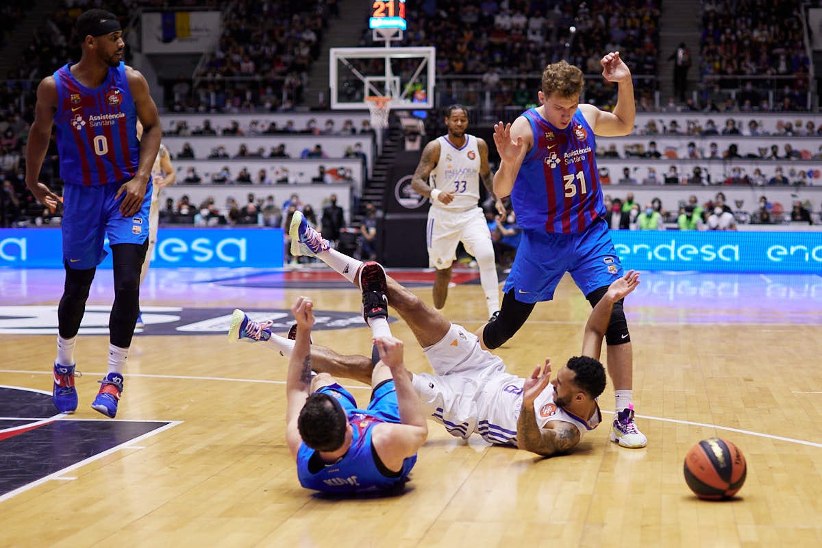 Las mejores imágenes del partido celebrado en el Palacio de los Deportes de Granada