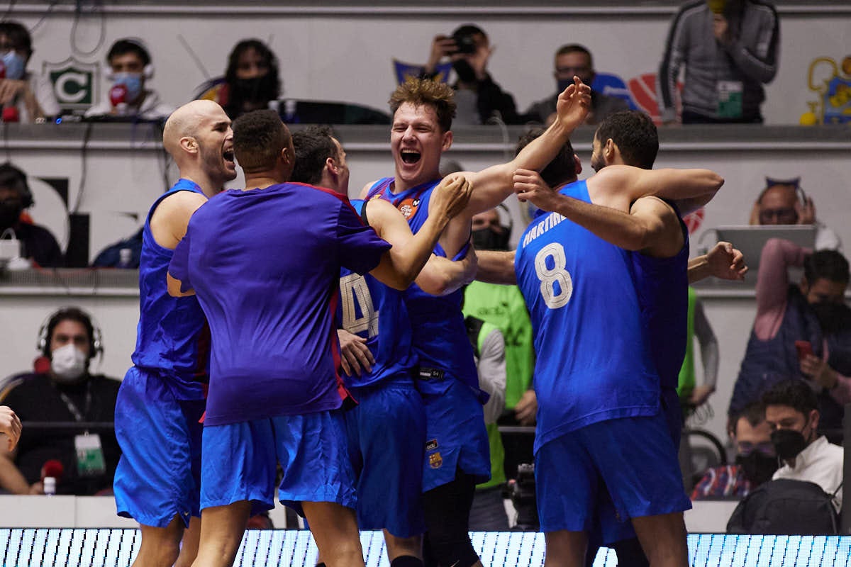 Las mejores imágenes del partido celebrado en el Palacio de los Deportes de Granada