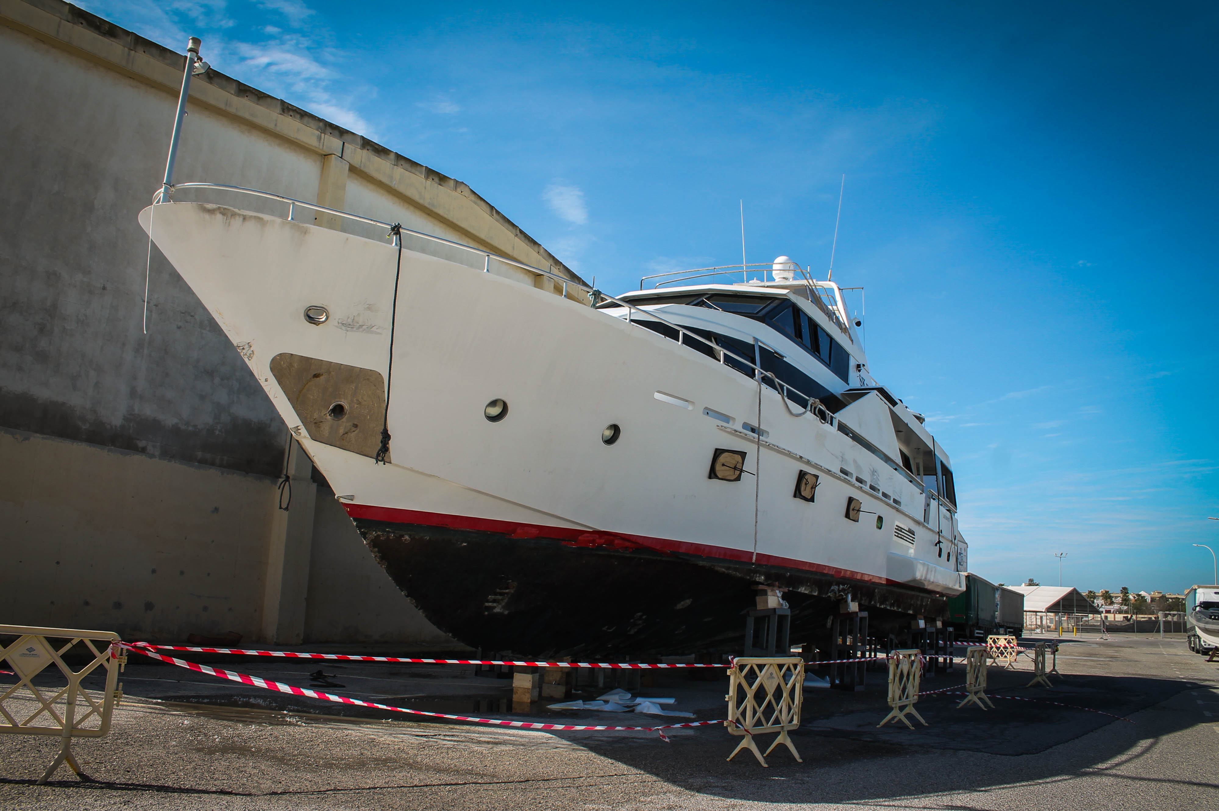 Las entrañas del yate de Carchuna