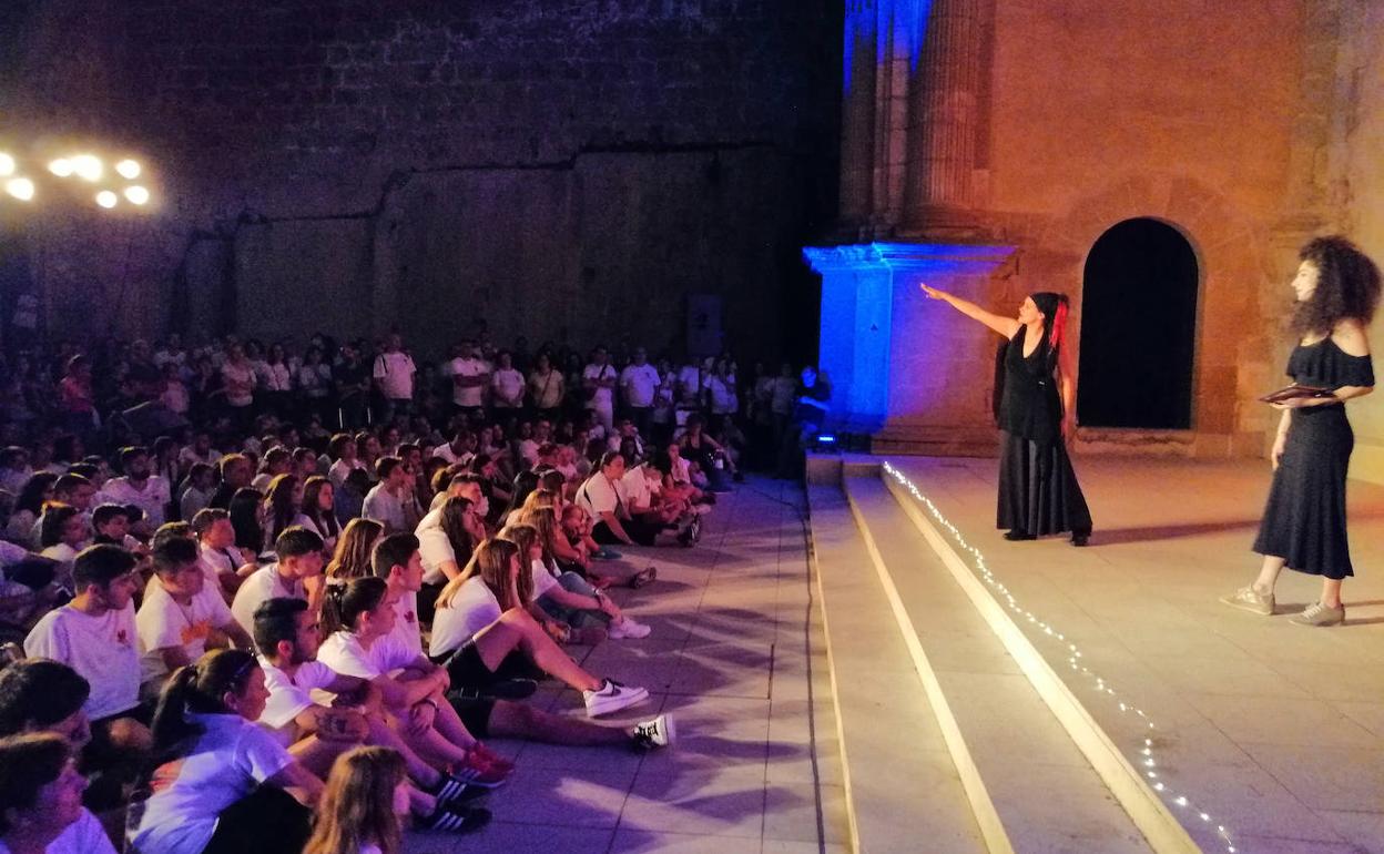 Arimux en las Ruinas de Santa María.