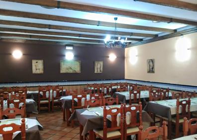 Imagen secundaria 1 - La Pizzería Romana se traspasa tras 30 años en la Chana: «Quiero que alguien continúe mi legado»