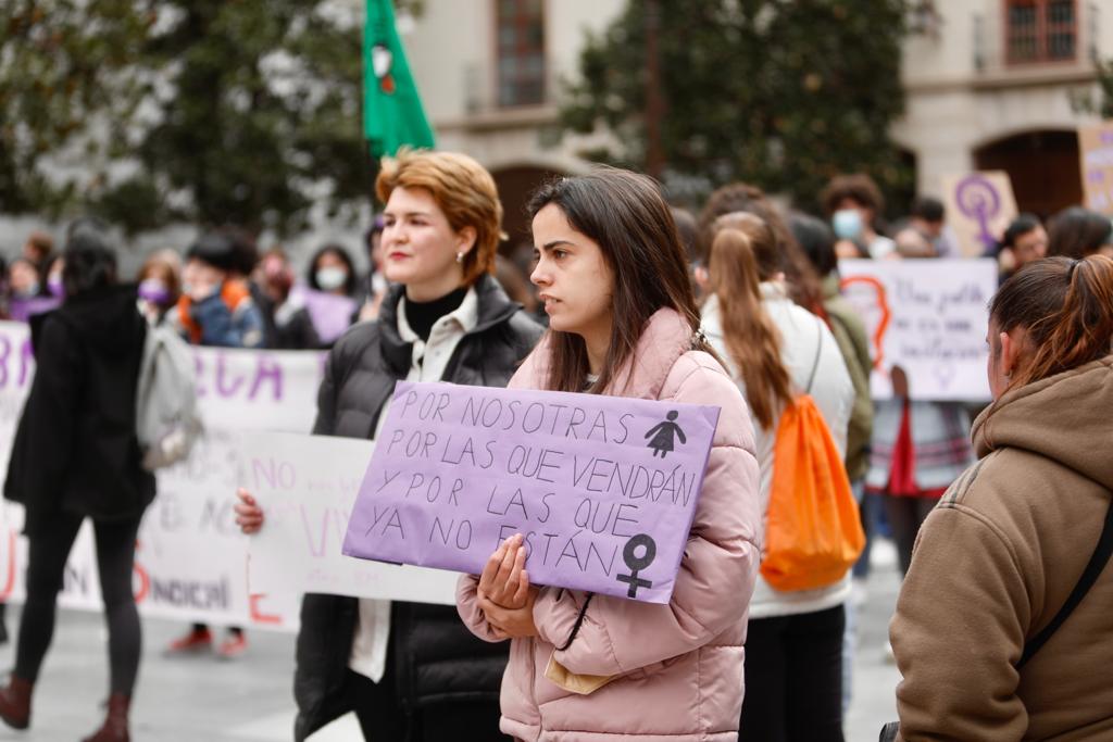 Fotos: El 8M vuelve a las calles de Granada