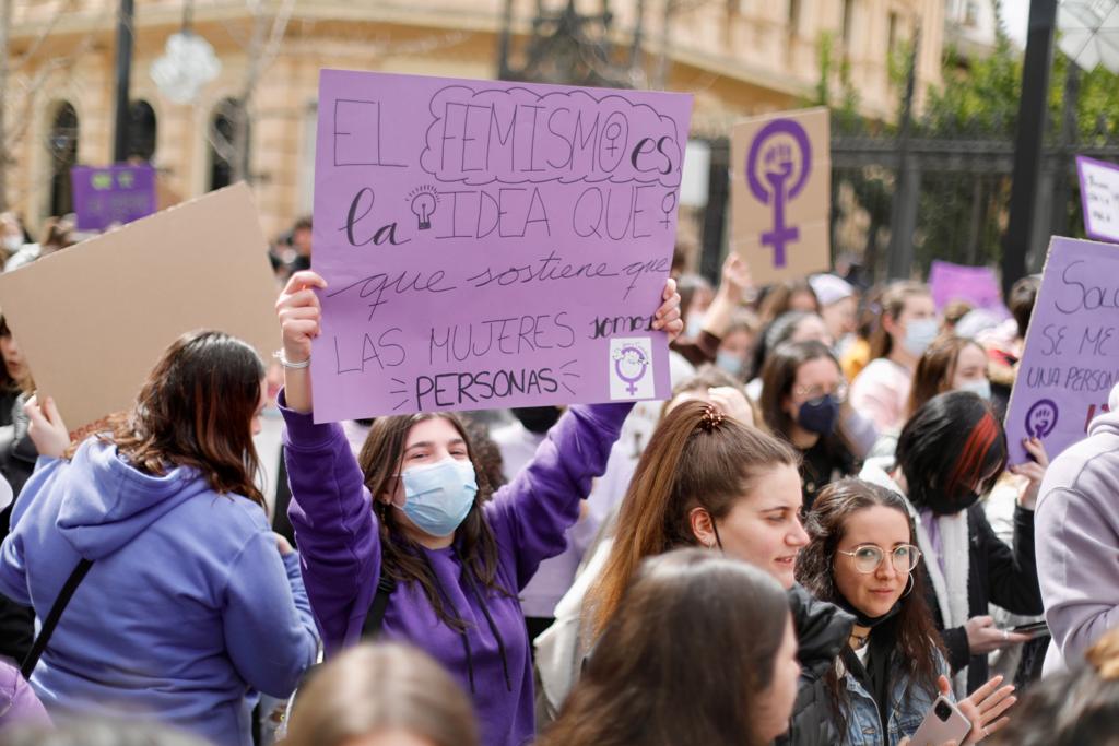 Fotos: El 8M vuelve a las calles de Granada