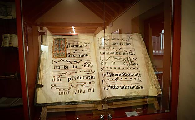 Misal del siglo XVI propiedad de la Fundación. 