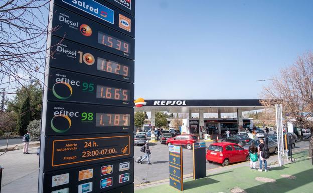 Una gasolinera en Granada /