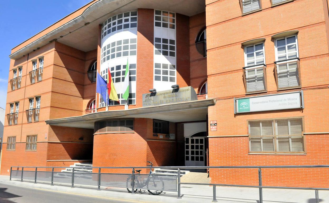 Conservatorio Profesional de Música 'Andrés Segovia' de Linares. 