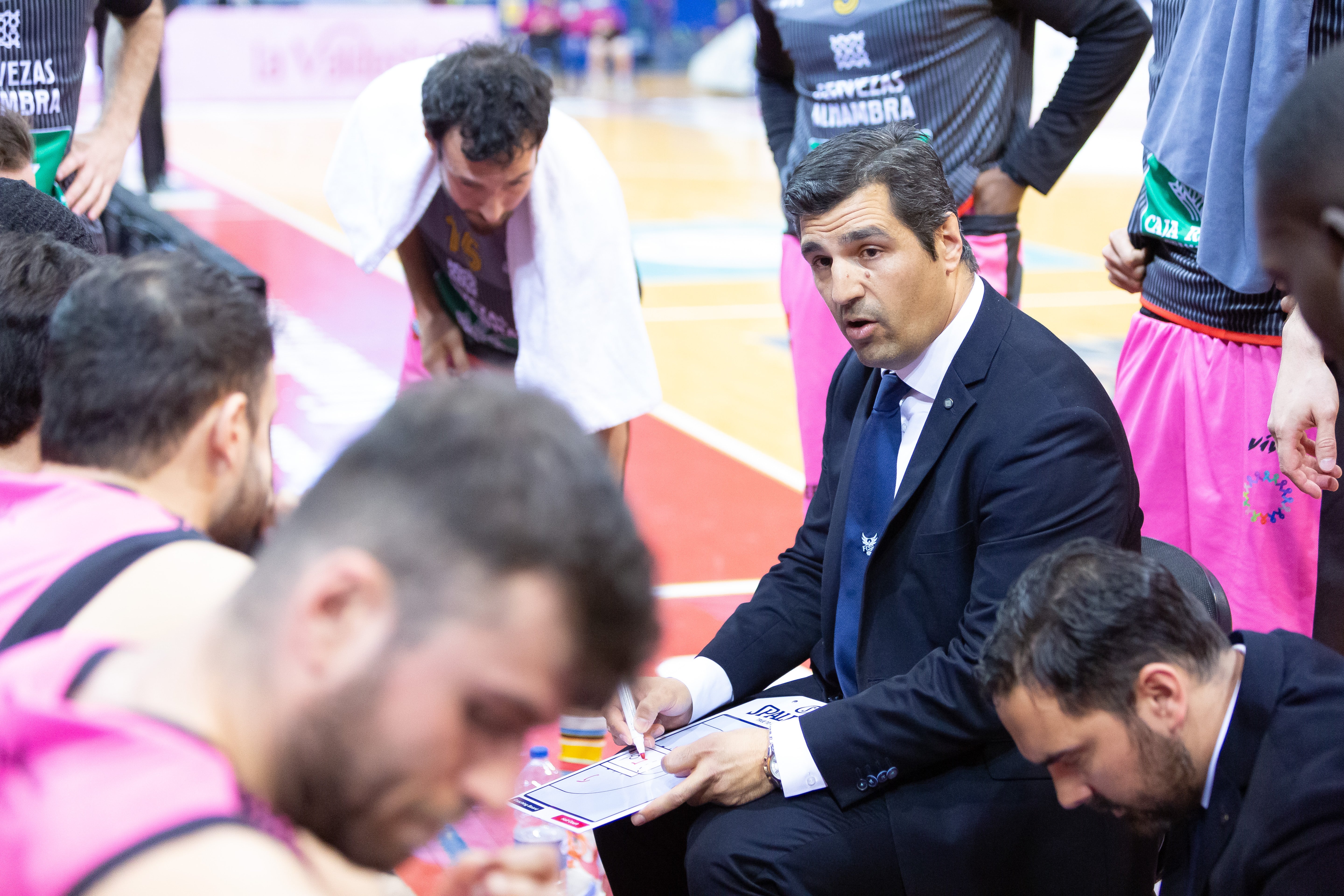 Fotos: Las mejores imágenes del Força Lleida-Covirán Granada