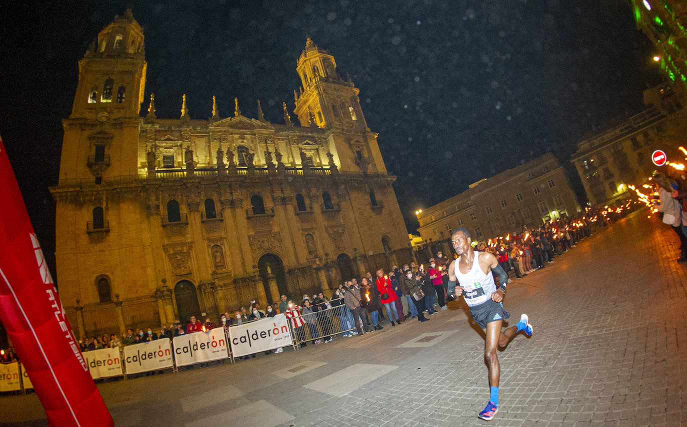 Ambiente en las calles de Jaén durante la carrera de San Antón
