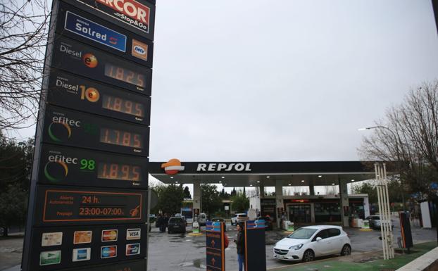 Problemas en el cobro impiden aplicar los descuentos en la estaciones de servicio de Repsol